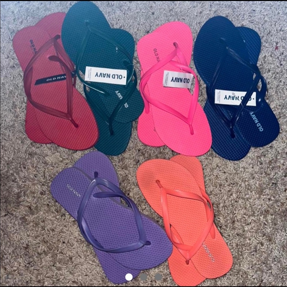 SIX Old Navy flip flops size 5/6 
FOUR NEW WITH TAGS, two lightly worn